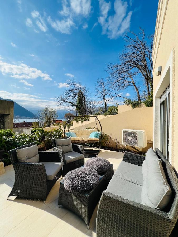 Apartment With Terrace And Private Parking Kotor Eksteriør billede