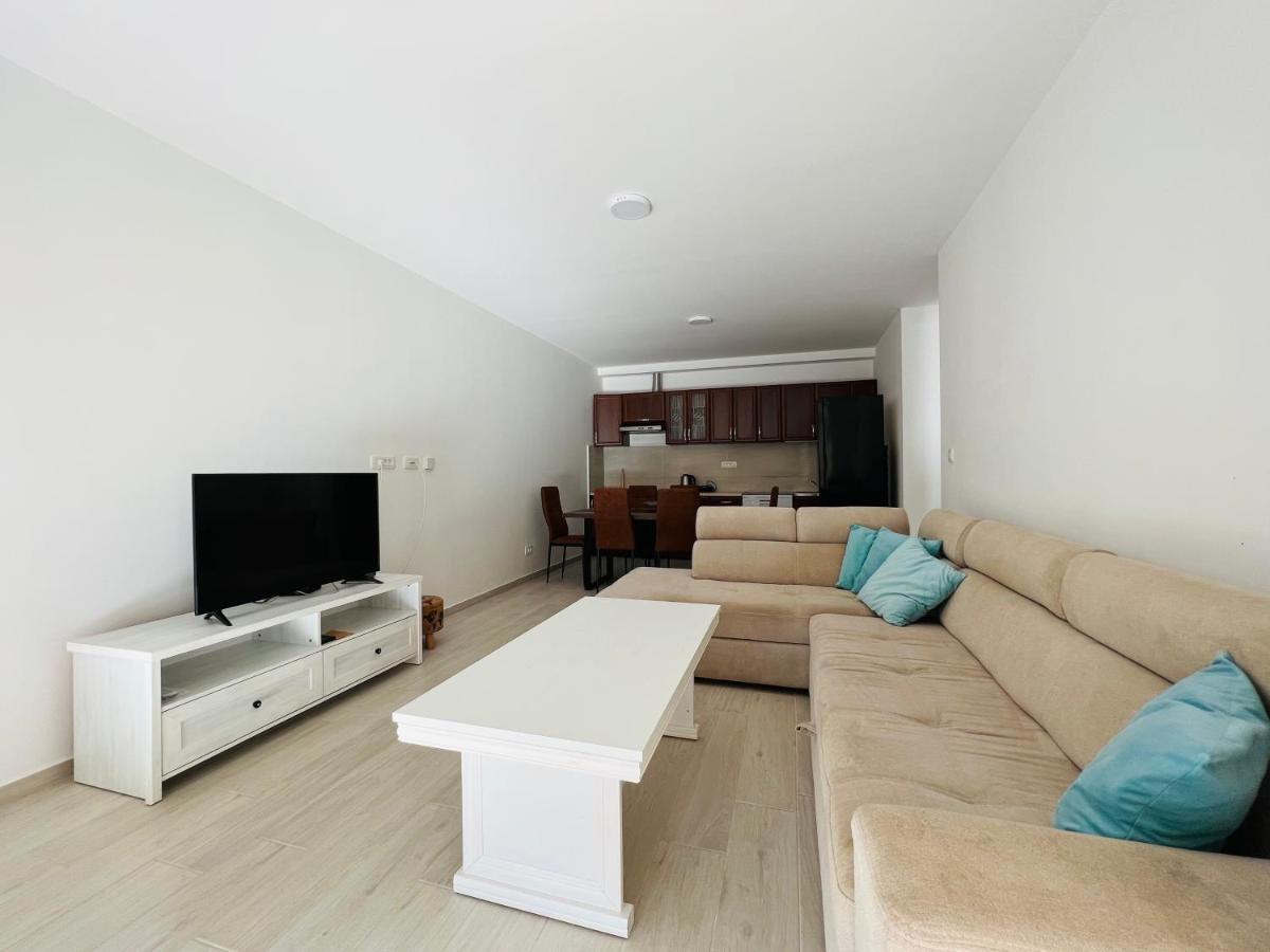 Apartment With Terrace And Private Parking Kotor Eksteriør billede