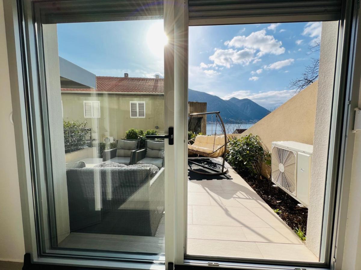 Apartment With Terrace And Private Parking Kotor Eksteriør billede